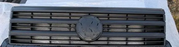Volkswagen Crafter Front bumper upper radiator grill 7C0853653L
