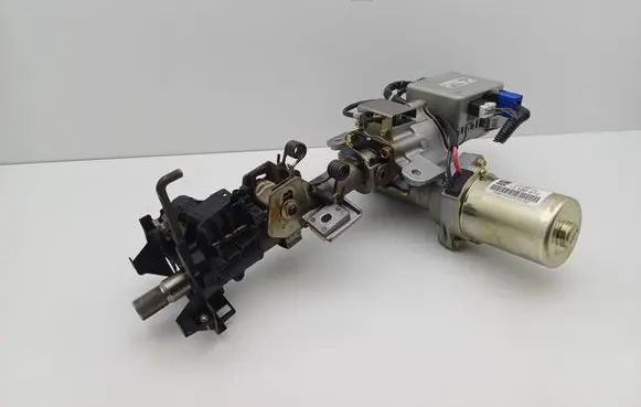 Opel Corsa C Power steering pump 13136675 13136672