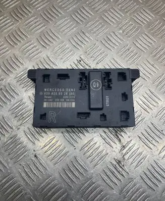 Mercedes-Benz Vito Viano W639 Door control unit/module 6398200326 ZGS006 00006170