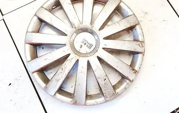 Citroen Berlingo R15 wheel hub/cap/trim
