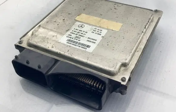 Mercedes-Benz A W176 Engine control unit/module A6519007600 28391946 A6519010601
