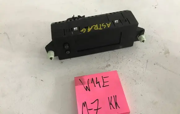 Opel Astra H Climate control unit 1212123