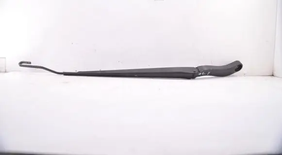 Chrysler Town u0026 Country V Front wiper blade arm 05113045AD