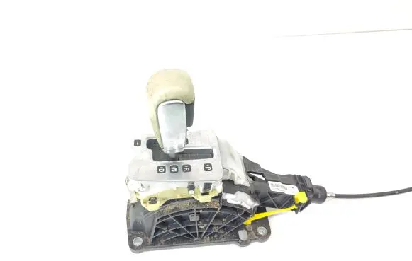 Volvo V70 Gear shifter/selector 31259560