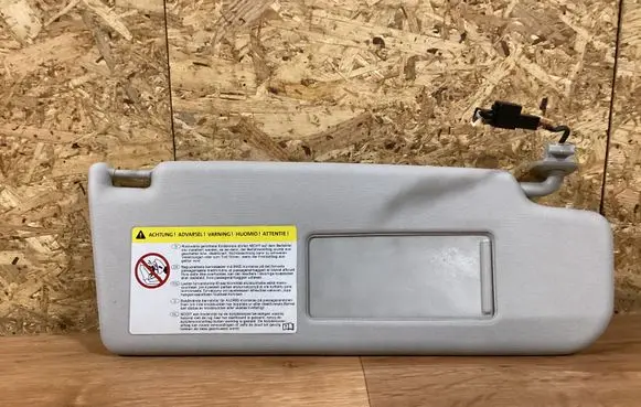 Sun visor