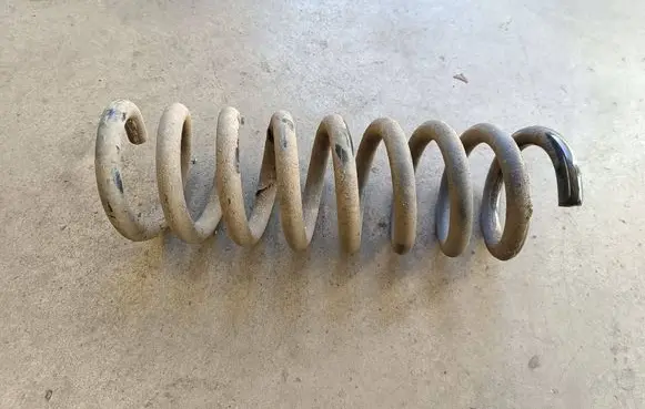 Mercedes-Benz SLK R172 Rear coil spring
