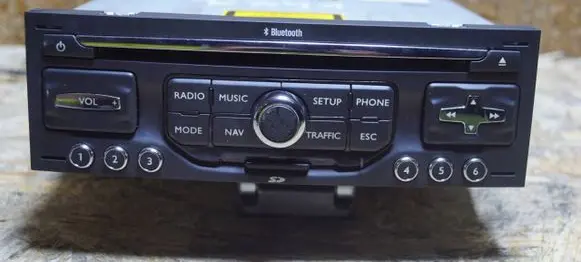 Citroen C5 Radio/CD/DVD/GPS head unit 96778659ZD