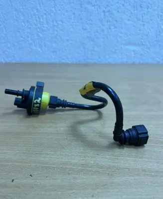 Nissan Qashqai Engine mount vacuum valve V29122964 D7182