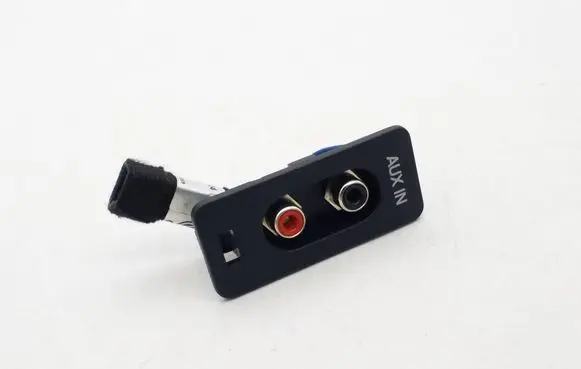 Volkswagen Touareg I AUX in-socket connector 7L6035724