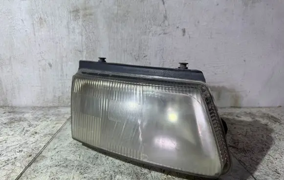 Volkswagen PASSAT B5 Headlight/headlamp