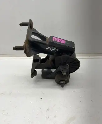 Toyota Auris E180 Engine mounting bracket 1235128070
