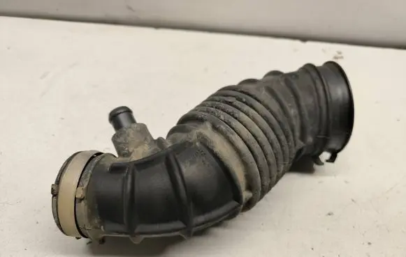 KIA Sorento Turbo air intake inlet pipe/hose 28130C5300