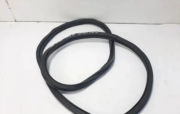 Volkswagen Polo VI Rubber seal rear door 2G6867914B