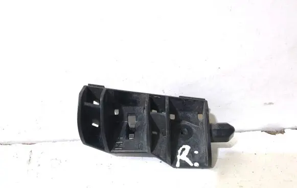 Subaru Outback Front bumper mounting bracket