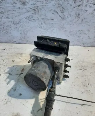 KIA Carnival ABS Pump 589204D300