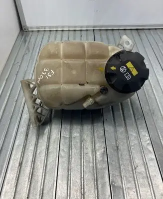 BMW 3 F30 F35 F31 Coolant expansion tank/reservoir 7642160