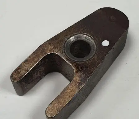 Jeep Grand Cherokee (WK) Fuel Injector clamp holder