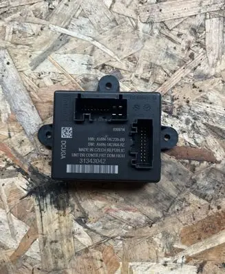 Volvo V40 Door control unit/module AV6N14C235BB 31343042 AV6N14C064AE