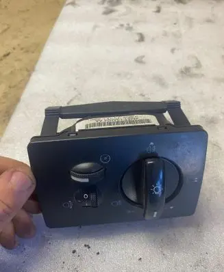 Ford Focus C-MAX Light switch 4M5T13A024AA