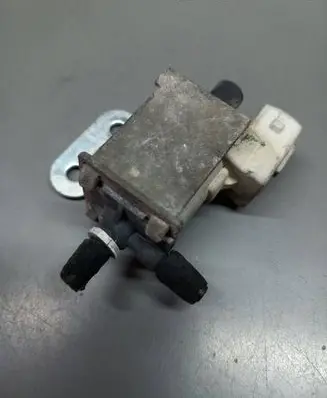 Volvo S40, V40 Turbo solenoid valve 72159302
