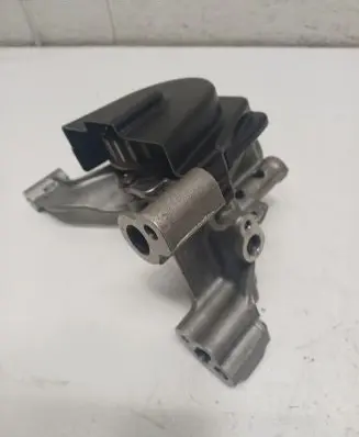 Ford Focus Oil pump CM5G6600DC