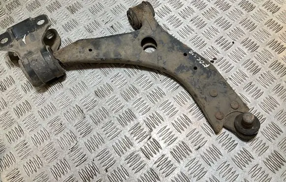 Ford Focus Front lower control arm/wishbone BV613C339AA
