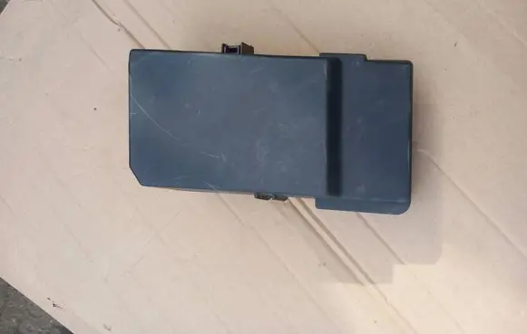 Mazda 6 Fuse box cover 8140