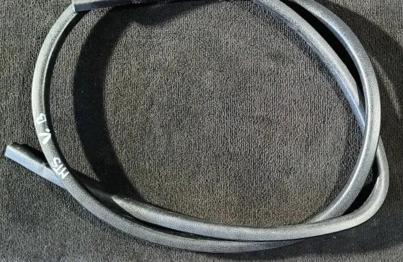 Mitsubishi Space Star Rubber seal front door (on door) 