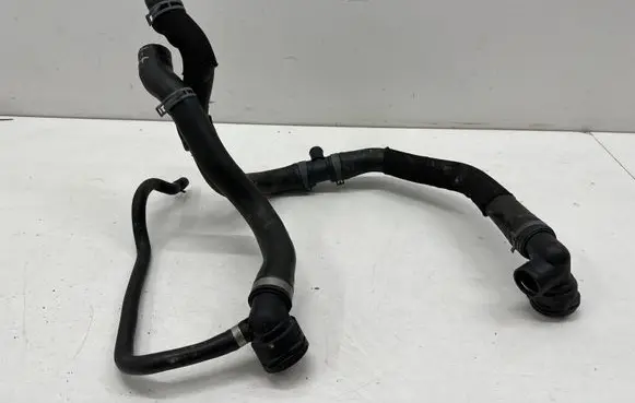 Skoda Karoq Engine coolant pipe/hose