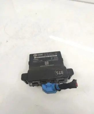 Volkswagen PASSAT B6 Gateway control module 3C0907530C 3C0907951A
