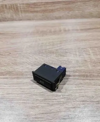 BMW 5 E39 Traction control (ASR) switch 8363694 03052310 61318363694