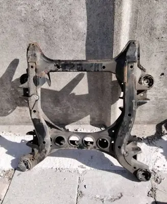 Audi Q7 4L Front subframe 