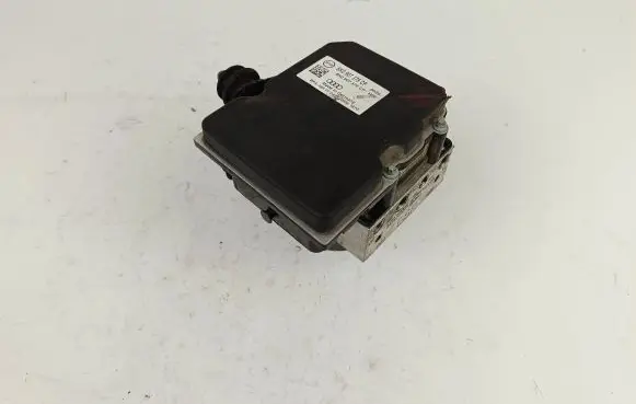 Audi A4 S4 B8 8K ABS Pump 8K0907379CP 00521670