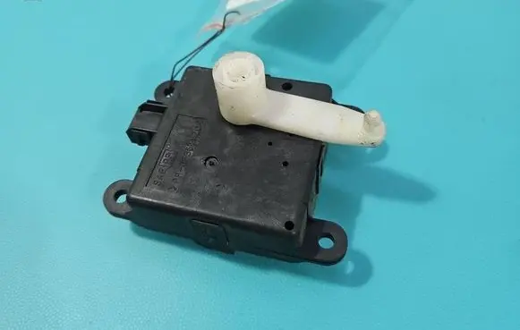 Nissan Qashqai A/C air flow flap actuator/motor A24842A7722001 IMPRK1569375