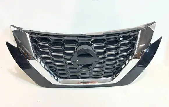 Nissan Juke II F16 Front bumper upper radiator grill 623106PA0A