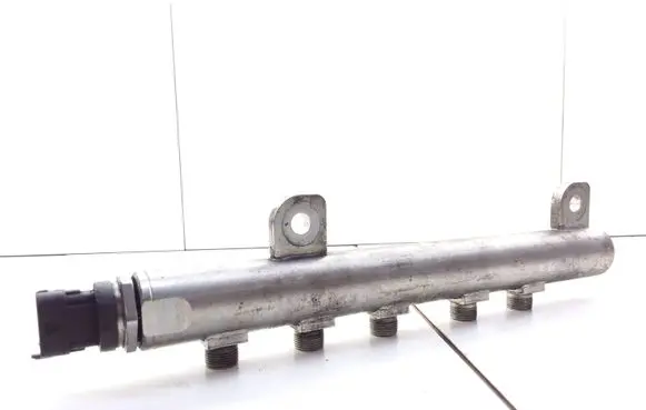Opel Zafira B Fuel main line pipe 55197370 0445214095