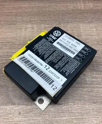 Volkswagen PASSAT B6 Airbag control unit/module 3C0909605M 391125