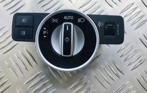Mercedes-Benz C W204 Light switch