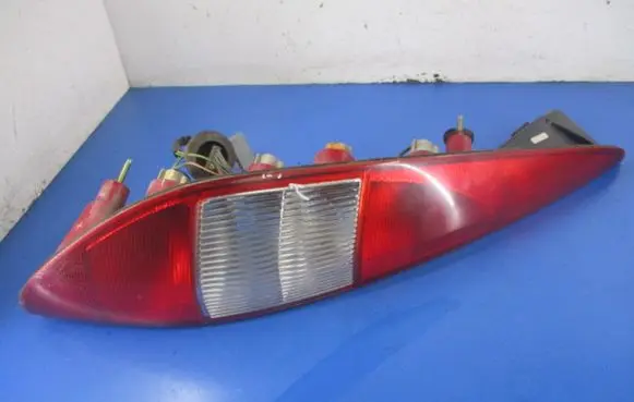 Ford Mondeo Mk III Rear/tail lights