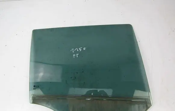 Opel Zafira B Rear door window glass 