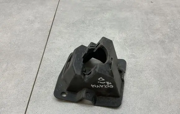 Skoda Octavia Mk3 (5E) Headlight washer nozzle holder 5E0807596