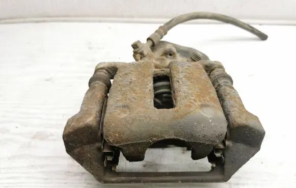 Volvo XC60 Rear brake caliper 32332594