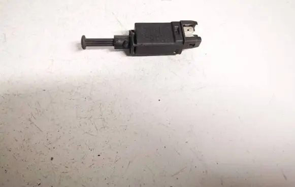 Volkswagen PASSAT B4 Brake pedal sensor switch 191945515B