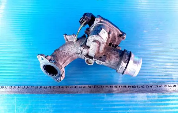 Renault Scenic III - Grand scenic III Throttle body valve 8200614985