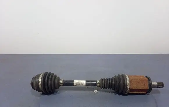 BMW 7 F01 F02 F03 F04 Front driveshaft 8639521