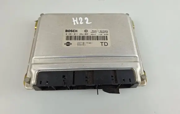 Nissan Terrano Engine control unit/module 237107F481 0281011264