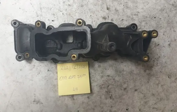 Audi Q7 4L Intake manifold 059129711T Z059129711CK