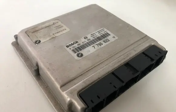 BMW 7 E38 Engine control unit/module 7786822
