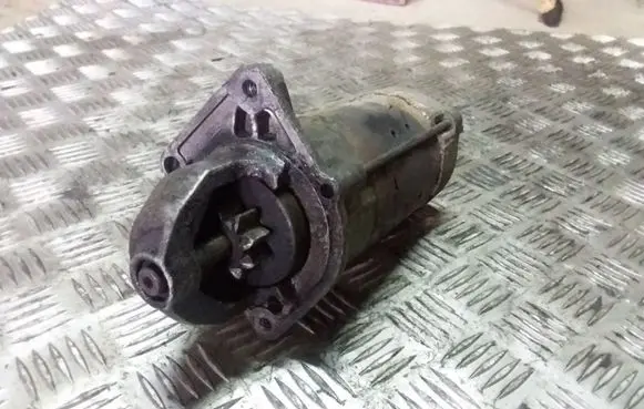 Iveco Daily 30.8 - 9 Starter motor 6033AC0315