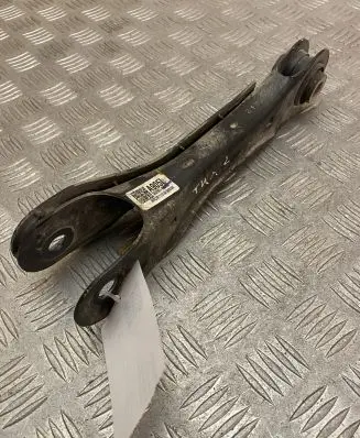 Rear control arm